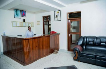Kilimanjaro Crane Hotel: Top Comfort at 25% Off! - EAST