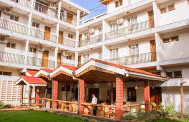 Kilimanjaro Crane Hotel: Top Comfort at 25% Off! - EAST
